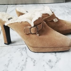 Stuart weitzman mule clog